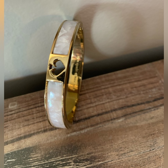 kate spade Jewelry - Kate Spade Pearlescent Gold and White Heart Detail Bangle Bracelet